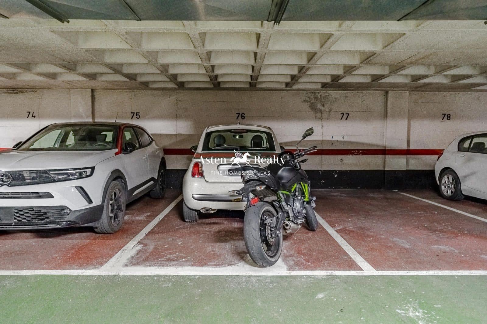 1 soveværelse Penthouse til salg i Santa Cruz de Tenerife med garage - € 595.000 (Ref: 8653316)