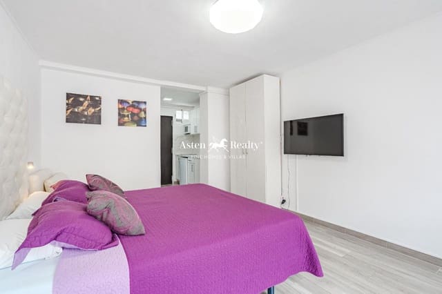 Appartement à vendre à Playa de las Américas, Adeje avec piscine - 240 000 € (Ref: 8664592)