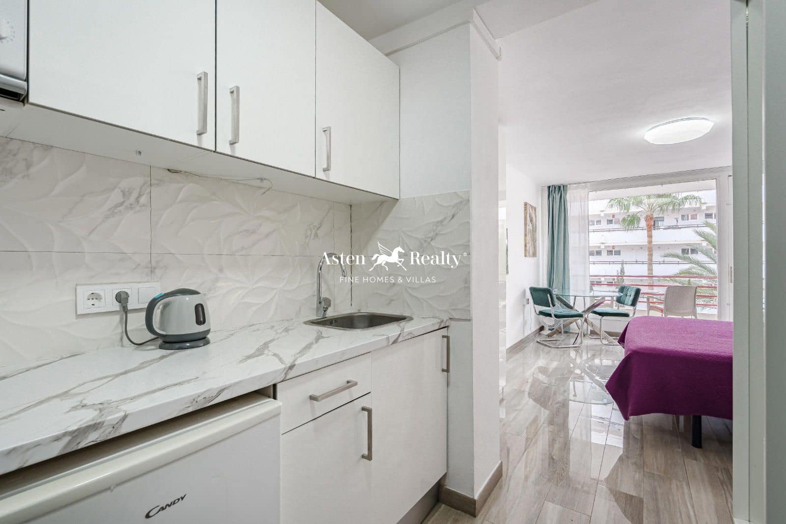 Appartement à vendre à Costa Adeje avec piscine - 240 000 € (Ref: 8664592)