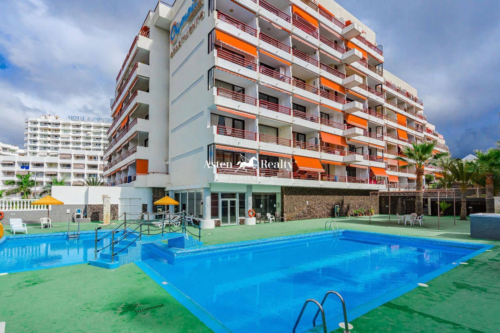 Appartement à vendre à Costa Adeje avec piscine - 240 000 € (Ref: 8664592)