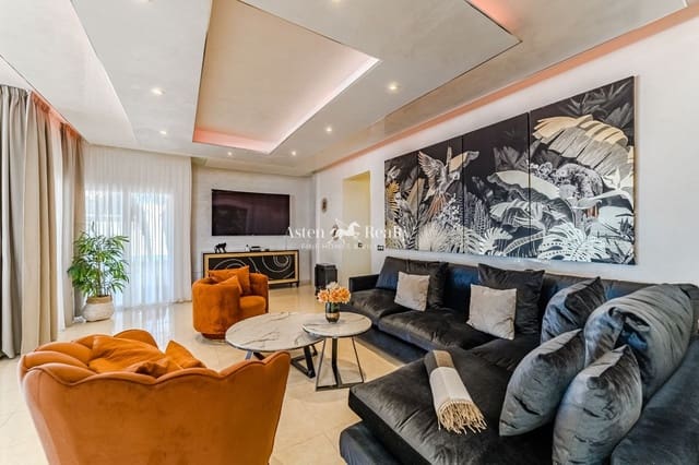 3 chambre Maison de Ville à vendre à Torviscas, Adeje avec piscine garage - 1 140 000 € (Ref: 8667026)