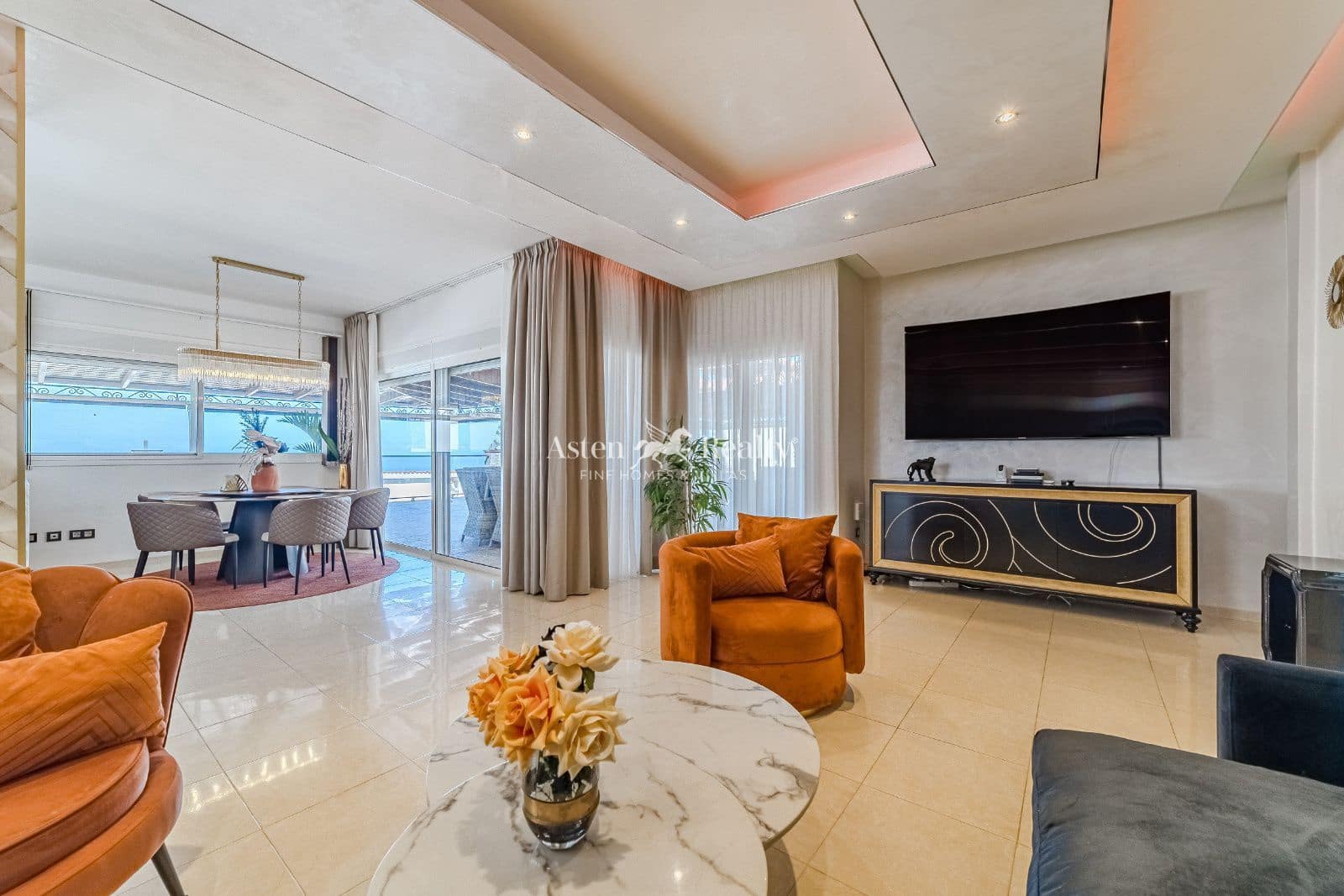 3 quarto Casa em Banda para venda em Torviscas com piscina garagem - 1 140 000 € (Ref: 8667026)