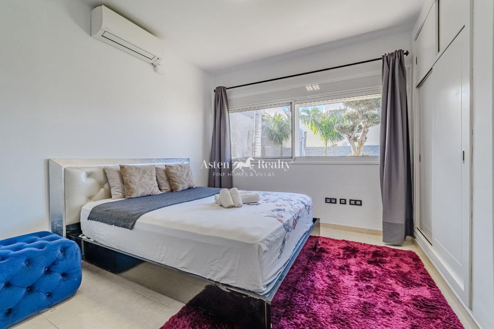 3 quarto Casa em Banda para venda em Torviscas com piscina garagem - 1 140 000 € (Ref: 8667026)