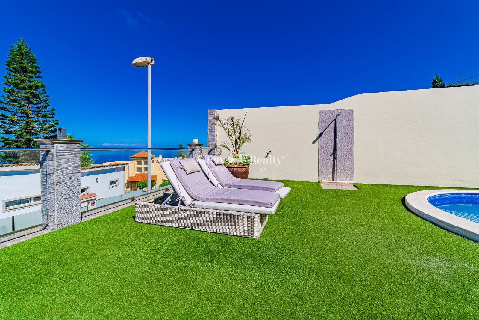 3 quarto Casa em Banda para venda em Torviscas com piscina garagem - 1 140 000 € (Ref: 8667026)