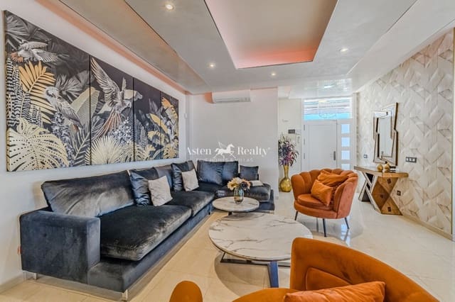 3 chambre Maison de Ville à vendre à Torviscas, Adeje avec piscine garage - 1 140 000 € (Ref: 8667026)