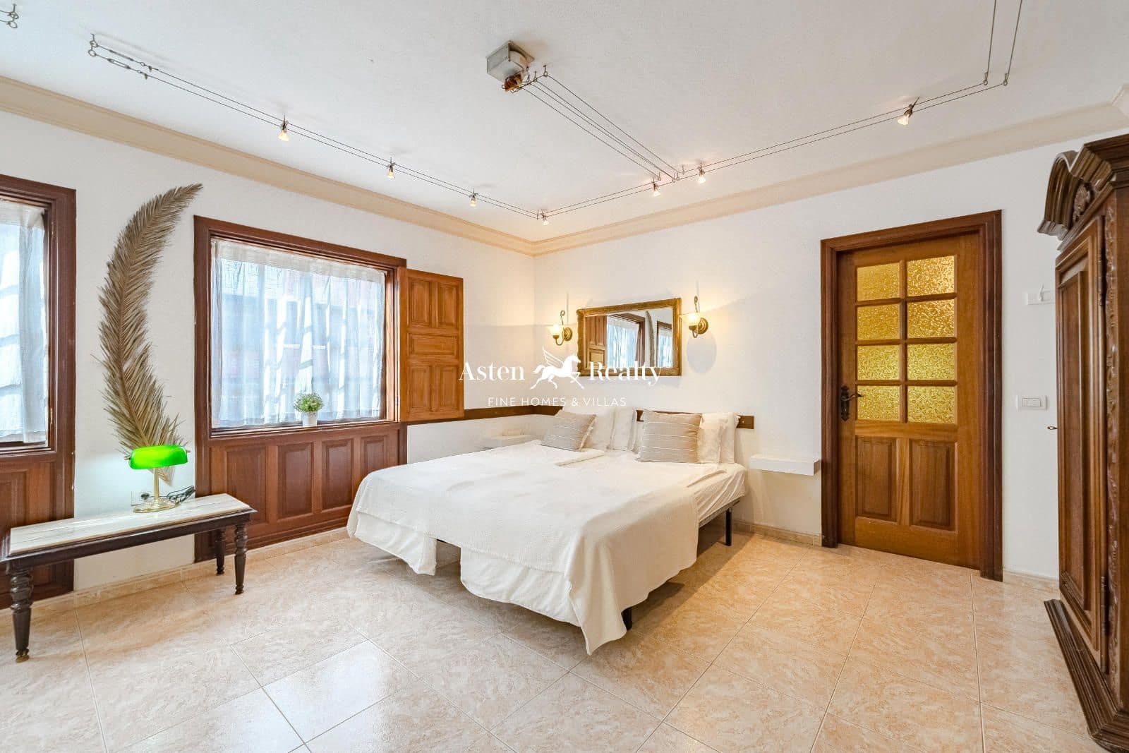 5 soveværelse Villa til salg i Playa San Juan - € 1.200.000 (Ref: 8674866)