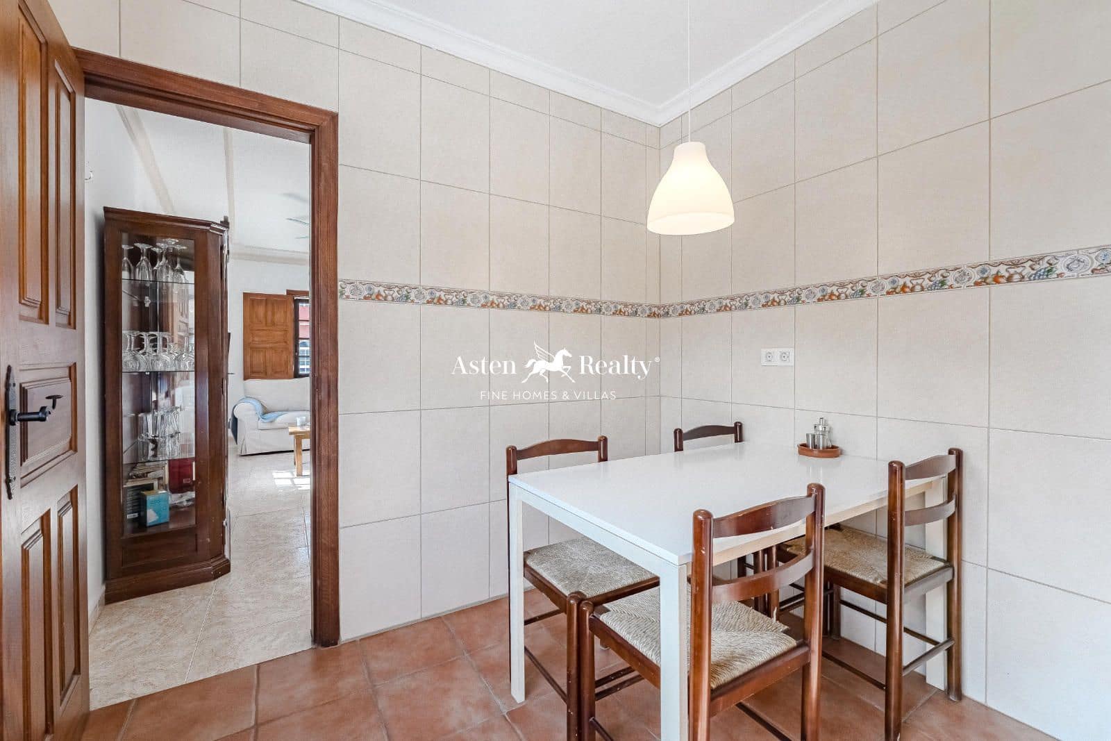 5 soveværelse Villa til salg i Playa San Juan - € 1.200.000 (Ref: 8674866)