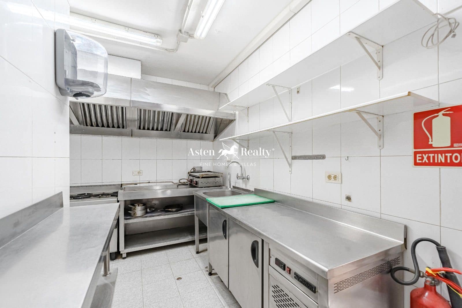 5 soveværelse Villa til salg i Playa San Juan - € 1.200.000 (Ref: 8674866)