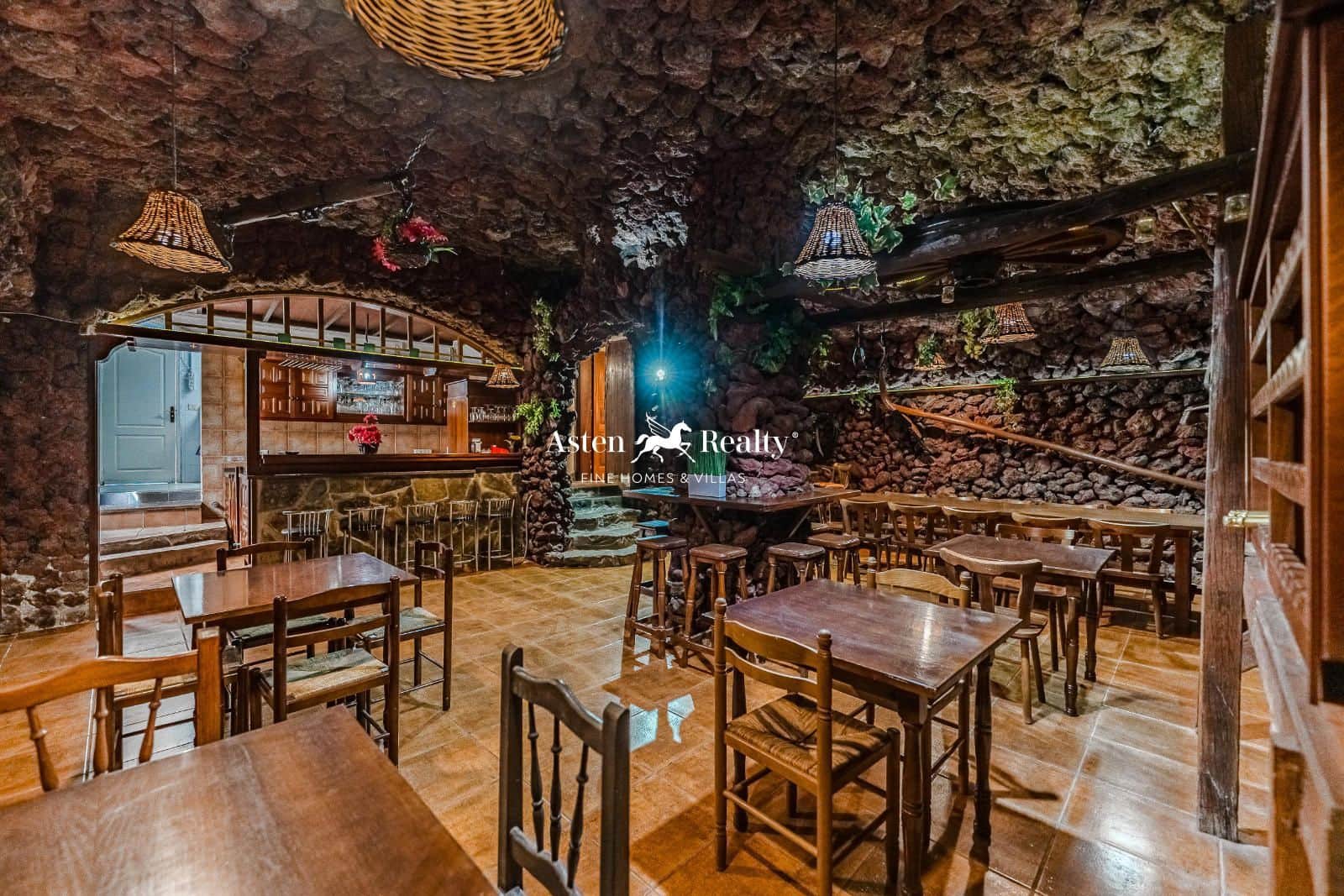 5 soveværelse Villa til salg i Playa San Juan - € 1.200.000 (Ref: 8674866)