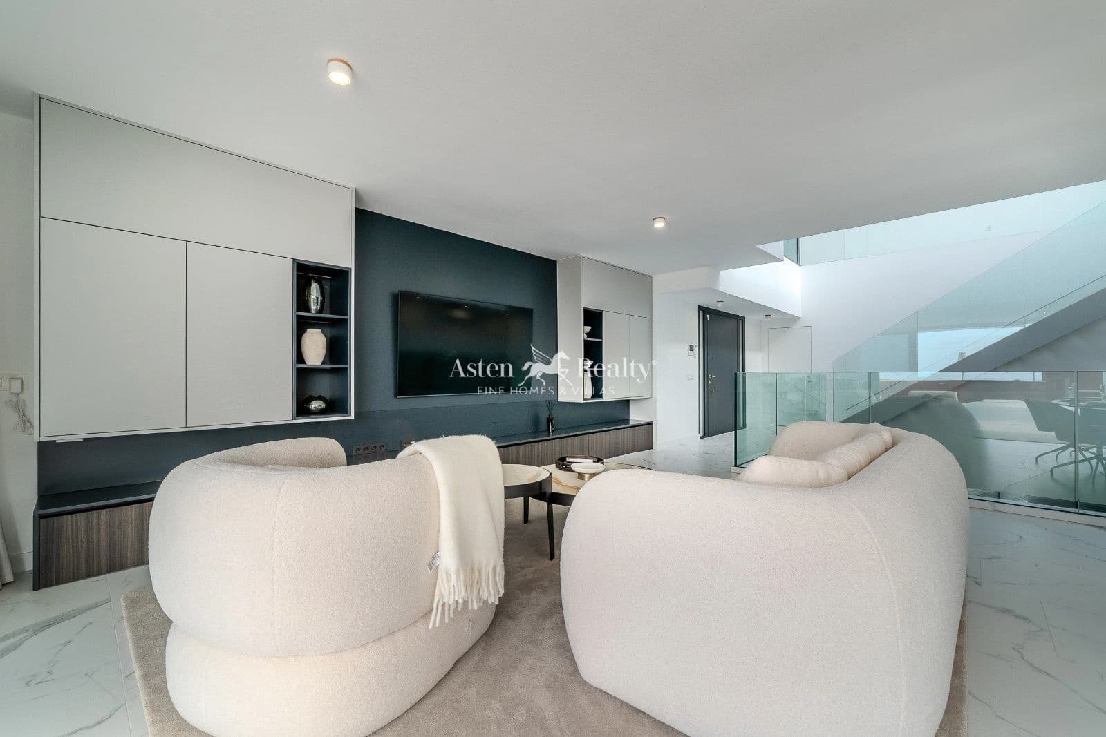 5 soveværelse Byhus til salg i Torviscas med swimmingpool garage - € 3.500.000 (Ref: 8678745)