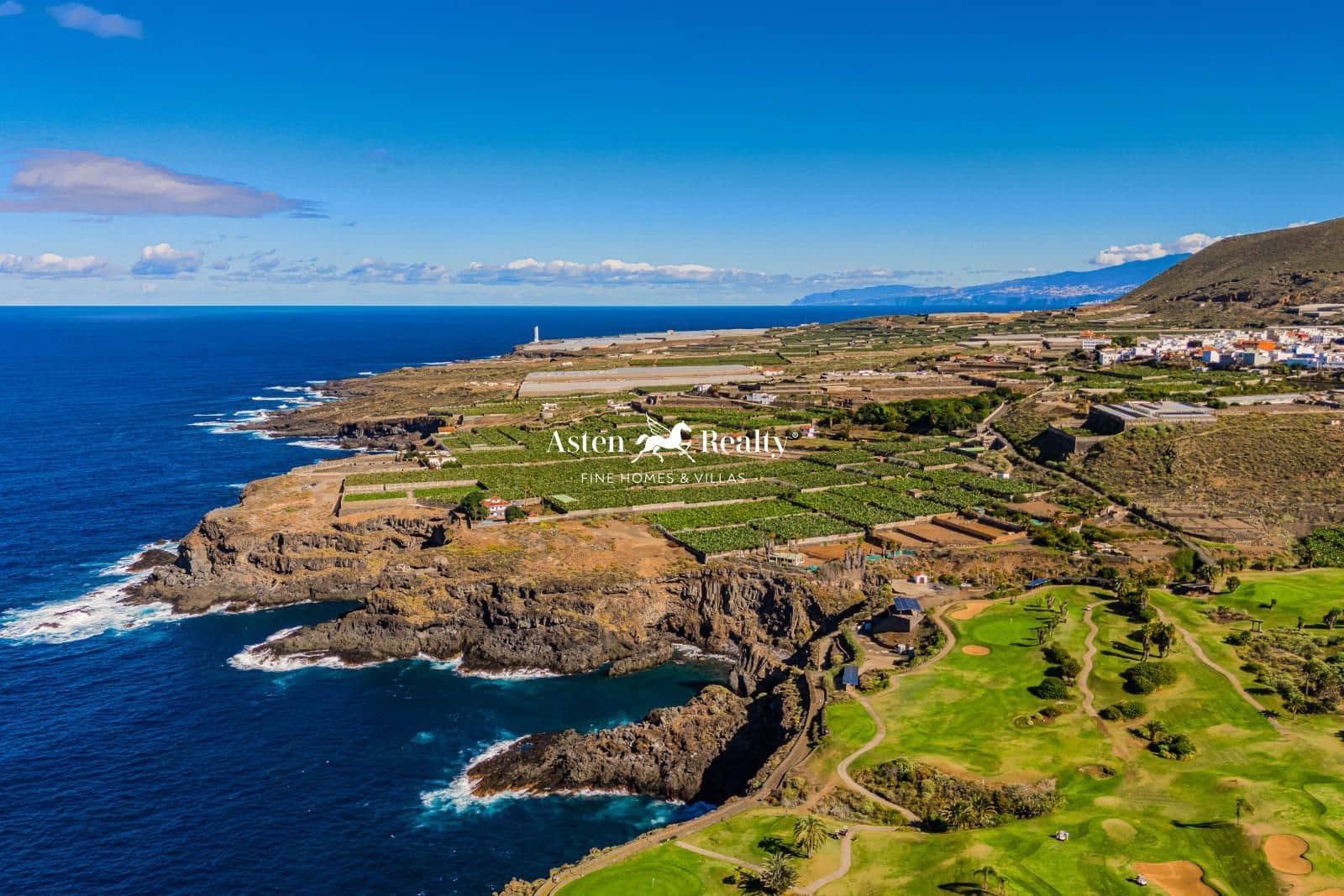 6 soveværelse Byhus til salg i Buenavista del Norte med swimmingpool garage - € 2.990.000 (Ref: 8695809)