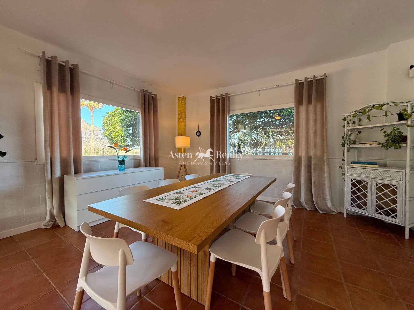 6 soveværelse Byhus til salg i Buenavista del Norte med swimmingpool garage - € 2.990.000 (Ref: 8695809)