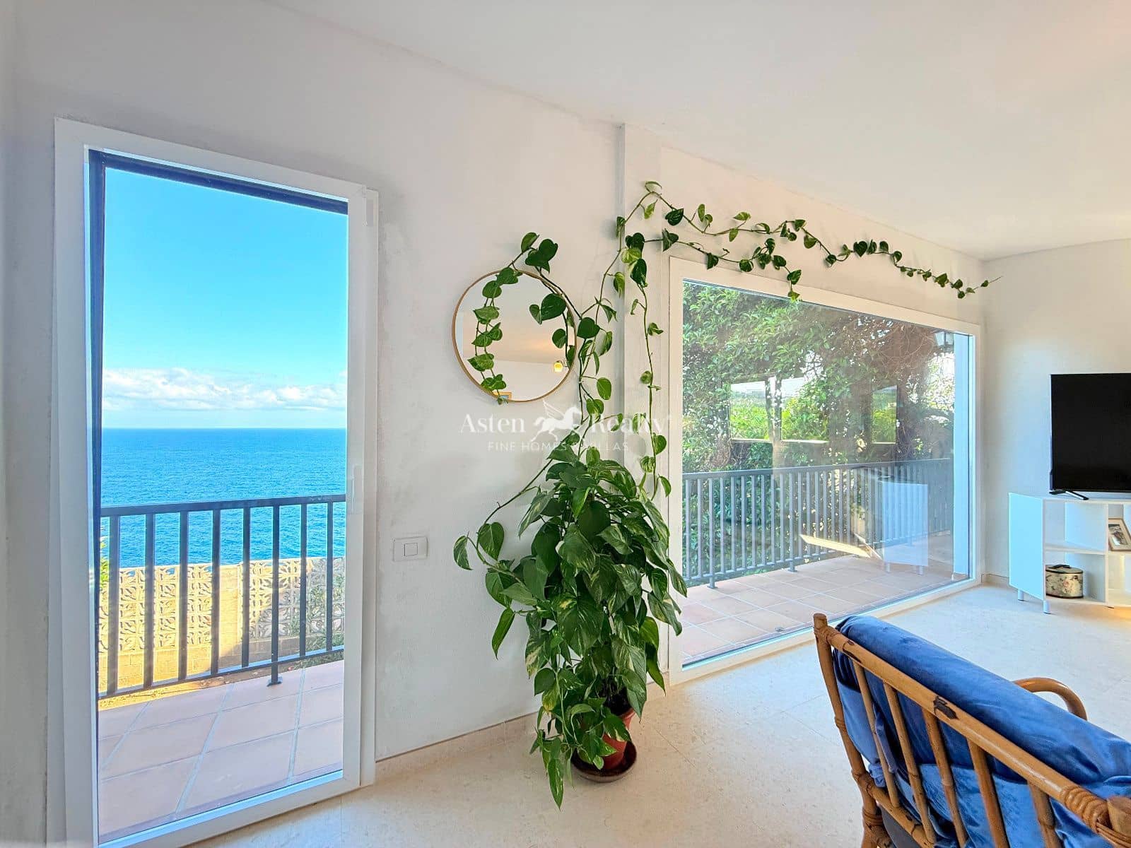 6 soveværelse Byhus til salg i Buenavista del Norte med swimmingpool garage - € 2.990.000 (Ref: 8695809)