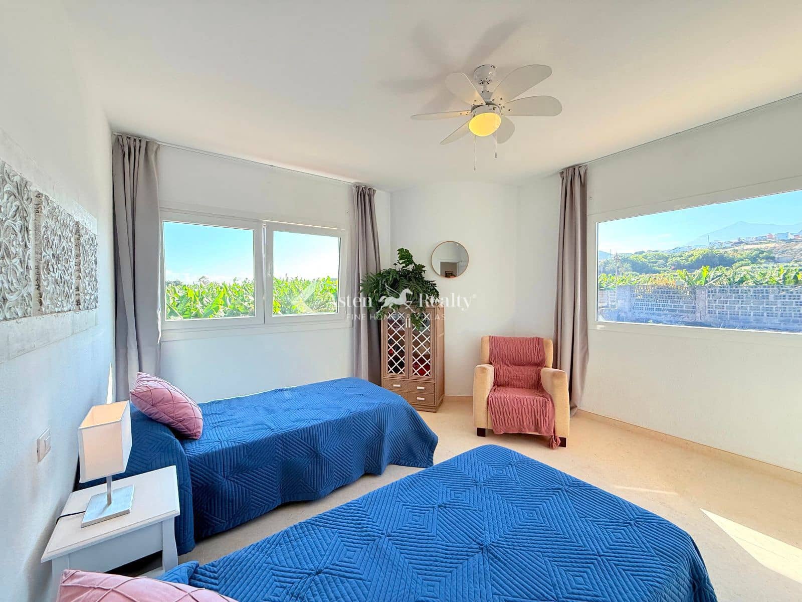 6 soveværelse Byhus til salg i Buenavista del Norte med swimmingpool garage - € 2.990.000 (Ref: 8695809)