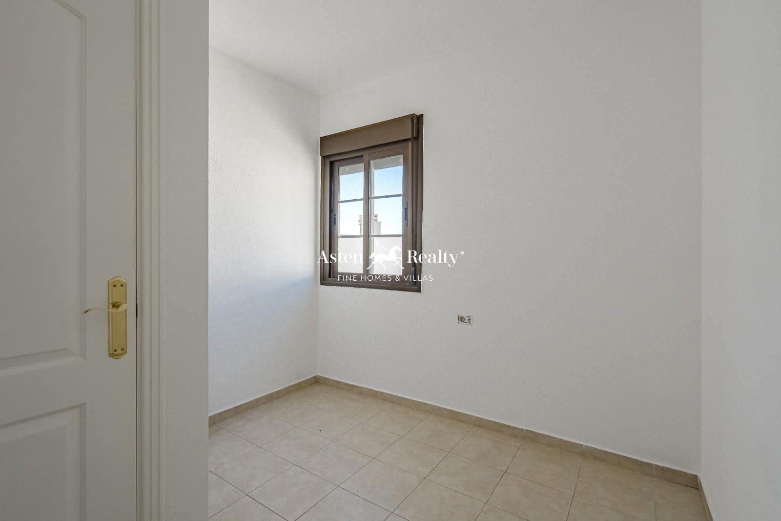 4 soveværelse Byhus til salg i Fanabe med garage - € 460.000 (Ref: 8705407)