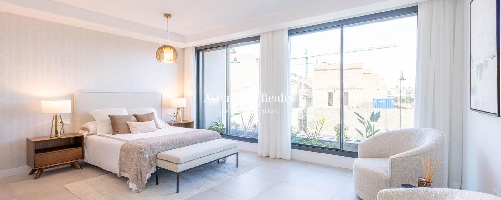 4 sypialnia Dom na sprzedaż w Las Lagunas de Mijas z basenem garażem - 766 000 € (Ref: 8705698)