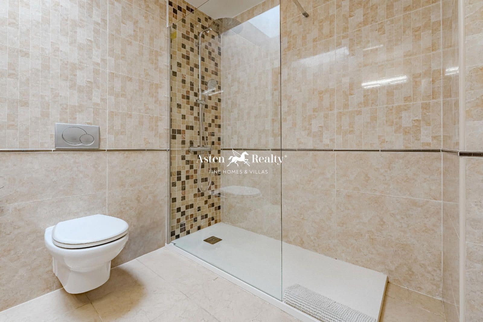 4 soveværelse Byhus til salg i Los Cristianos med swimmingpool garage - € 795.000 (Ref: 8706715)