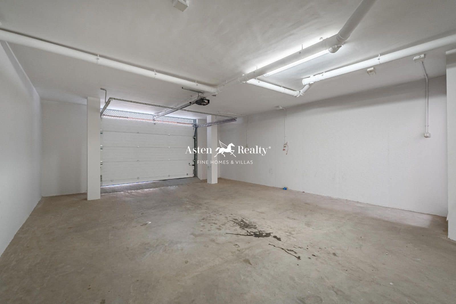 4 soveværelse Byhus til salg i Los Cristianos med swimmingpool garage - € 795.000 (Ref: 8706715)