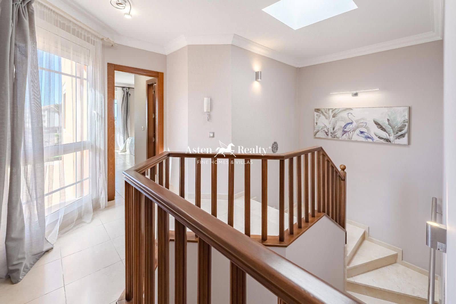 4 soveværelse Byhus til salg i Los Cristianos med swimmingpool garage - € 775.000 (Ref: 8707503)