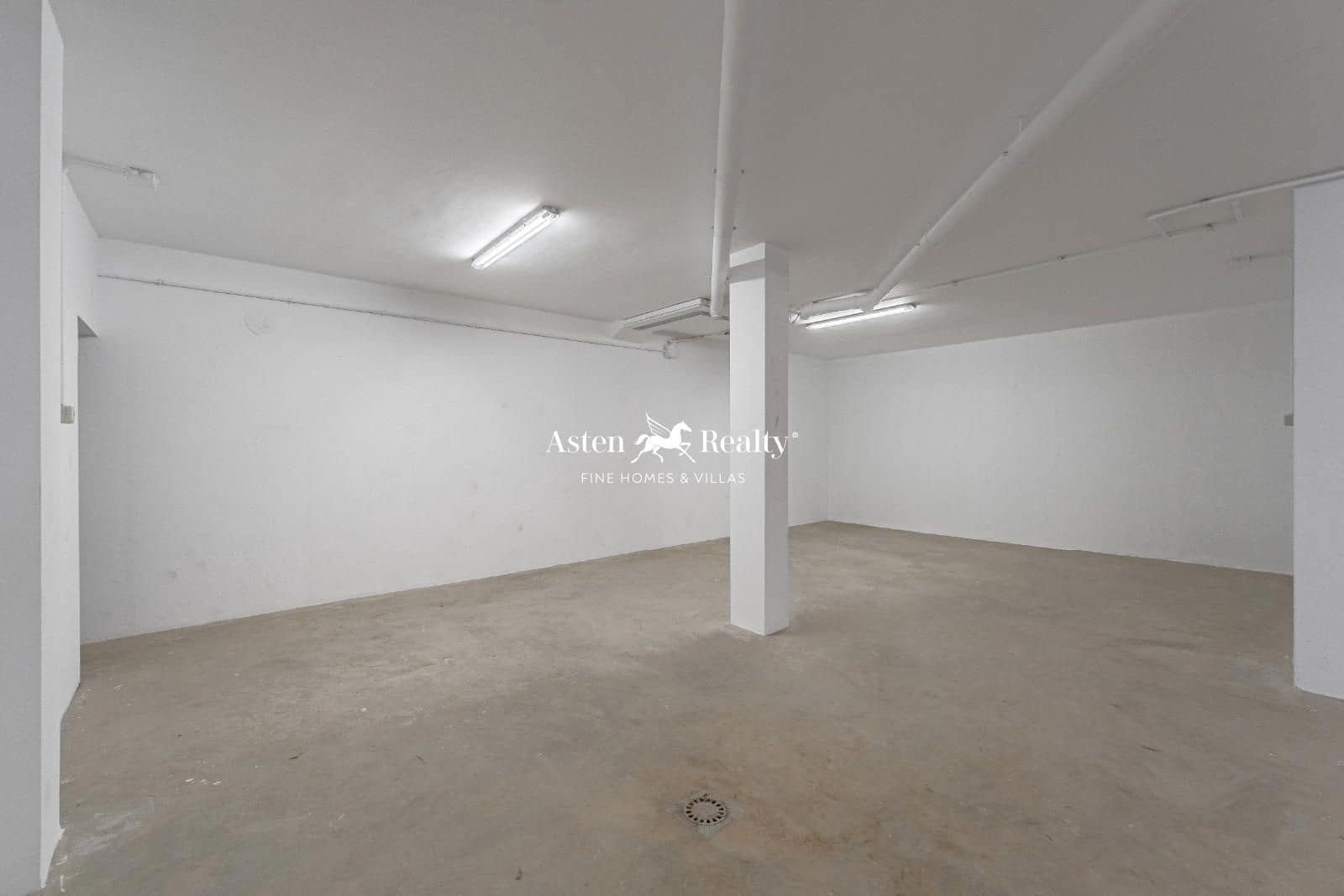 4 soveværelse Byhus til salg i Los Cristianos med swimmingpool garage - € 775.000 (Ref: 8707503)