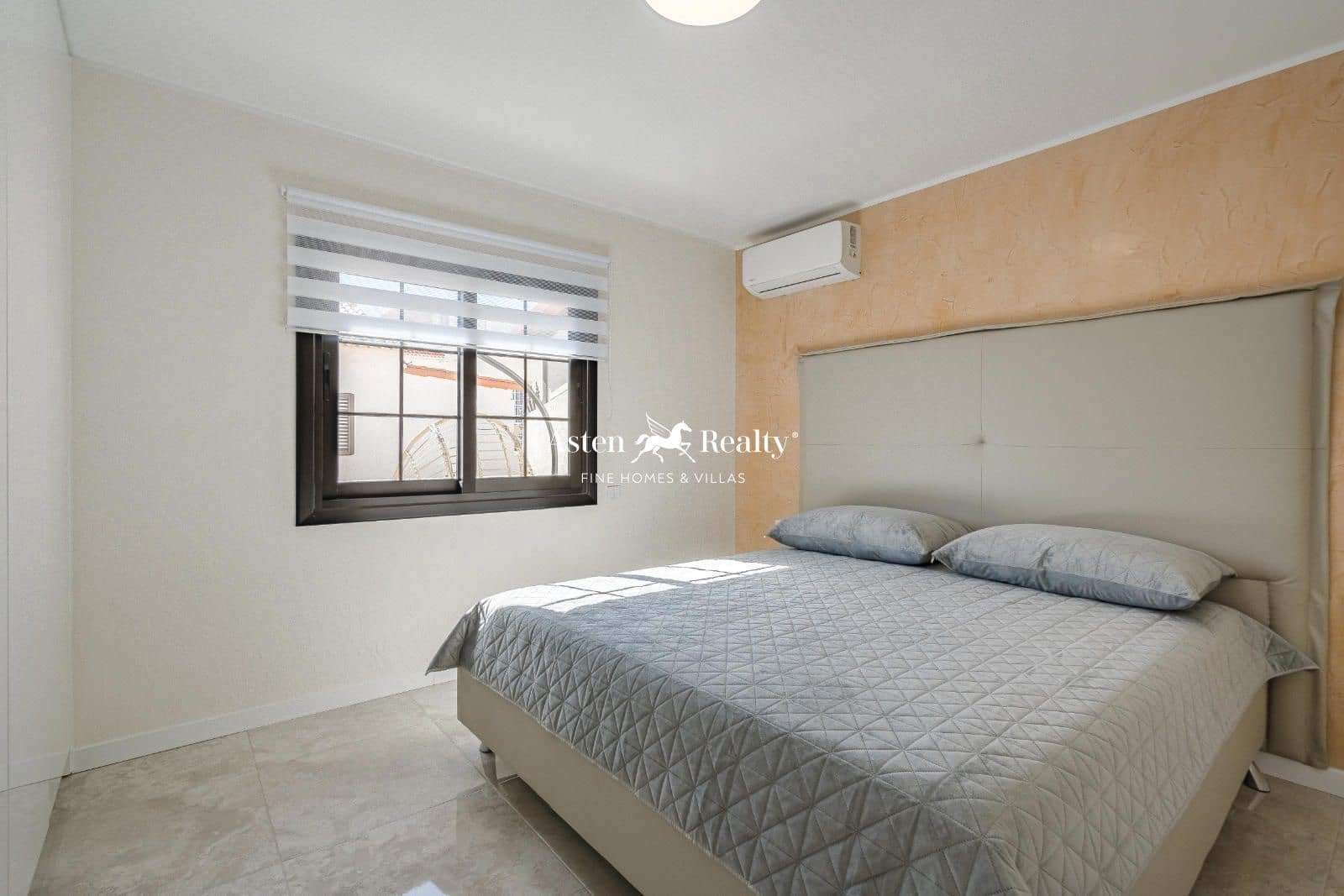 1 bedroom Flat for sale in Costa del Silencio with pool - € 230,000 (Ref: 8715190)