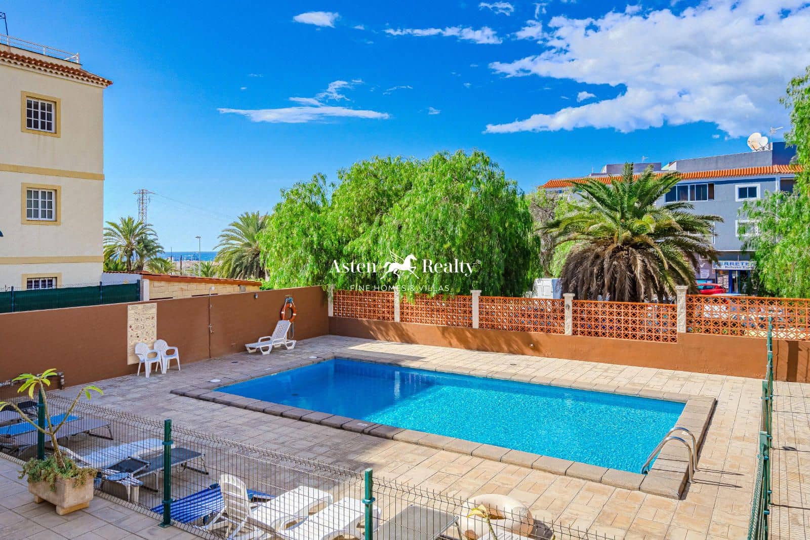 1 bedroom Flat for sale in Costa del Silencio with pool - € 230,000 (Ref: 8715190)