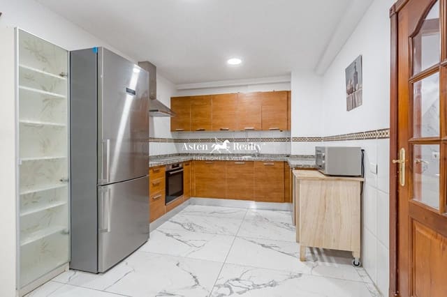 3 soveværelse Byhus til salg i Las Chafiras (San Miguel), San Miguel de Abona med garage - € 330.000 (Ref: 8715973)