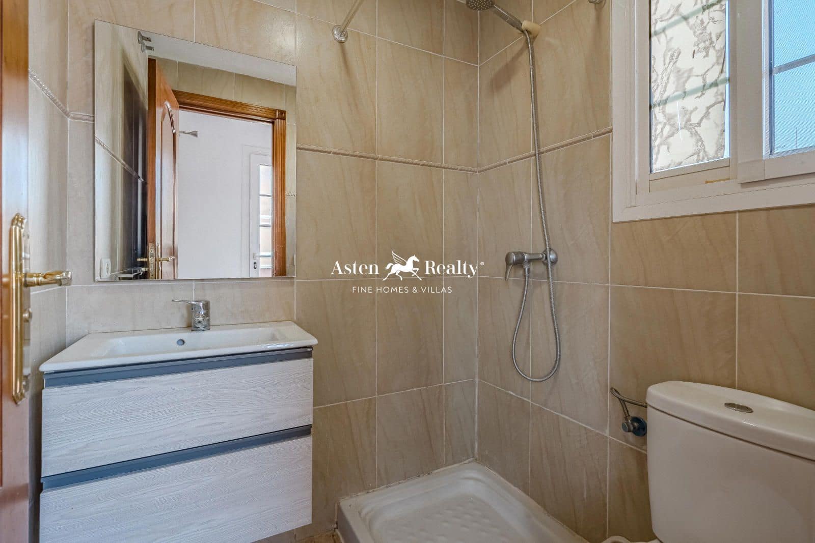 3 soveværelse Byhus til salg i Las Chafiras (San Miguel) med garage - € 330.000 (Ref: 8715973)