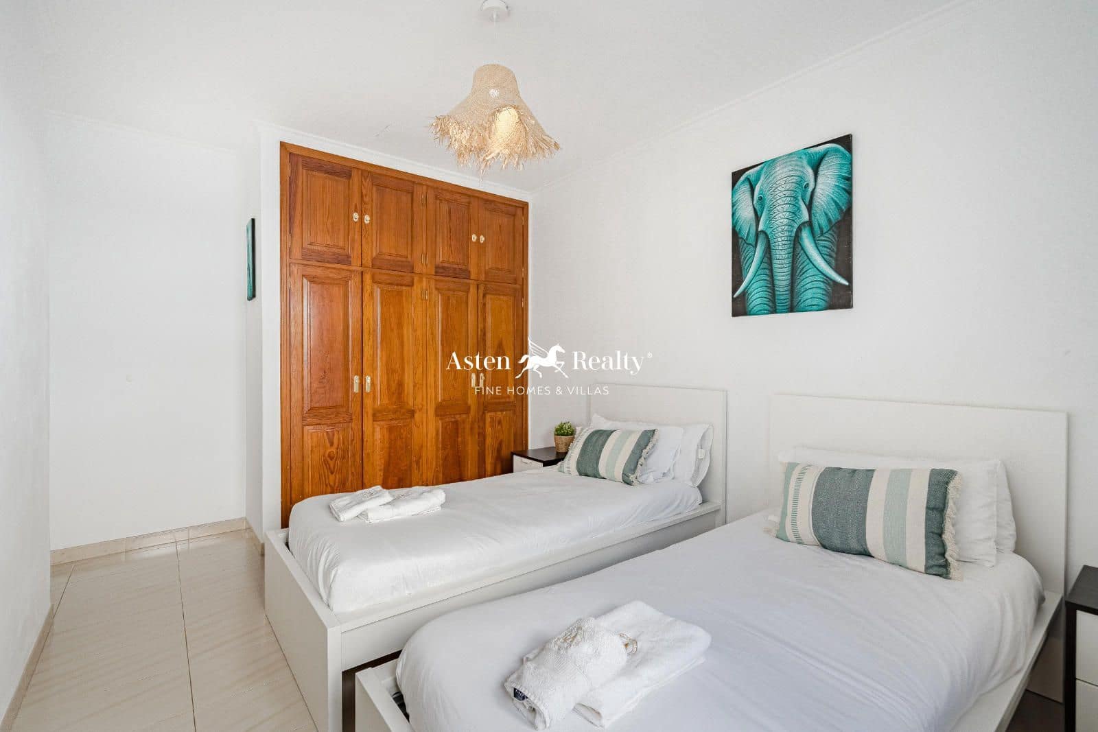 6 chambre Maison de Ville à vendre à Costa Adeje avec piscine garage - 1 600 000 € (Ref: 8716884)