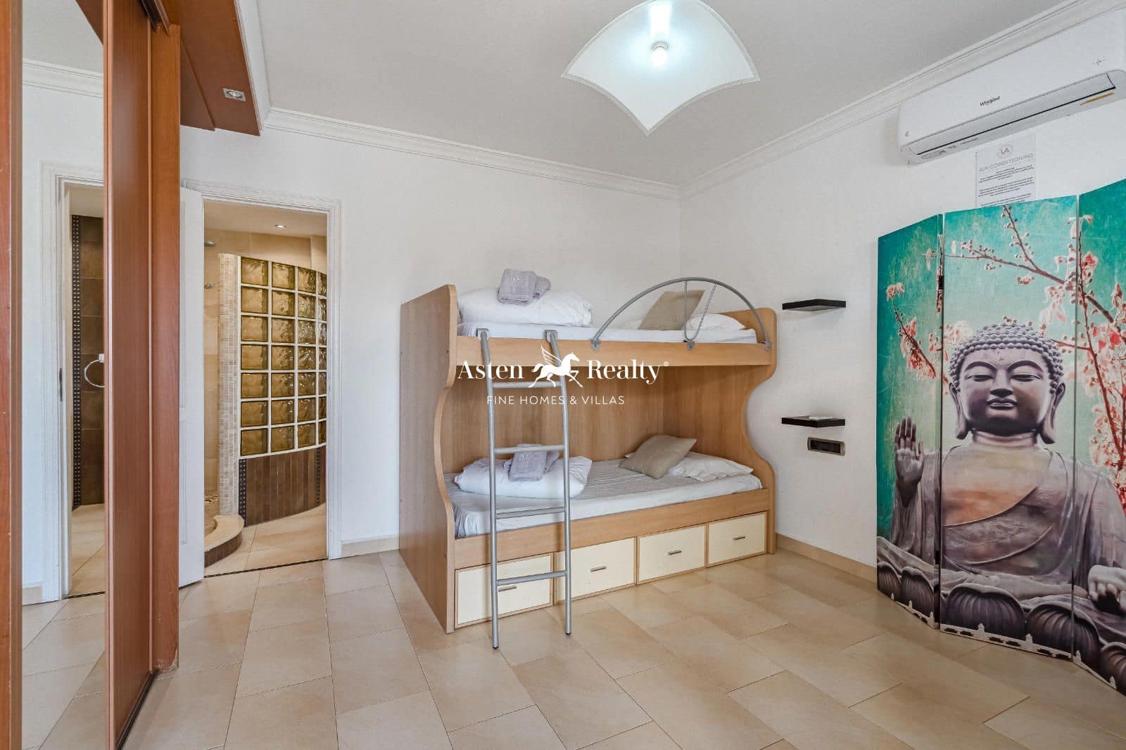 6 chambre Maison de Ville à vendre à Costa Adeje avec piscine garage - 1 600 000 € (Ref: 8716884)