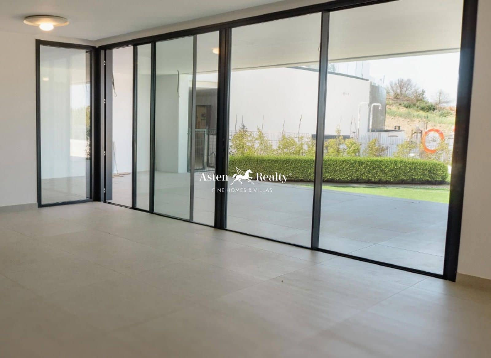 3 slaapkamer Flat te koop in Marbella met zwembad garage - € 1.150.000 (Ref: 8718354)