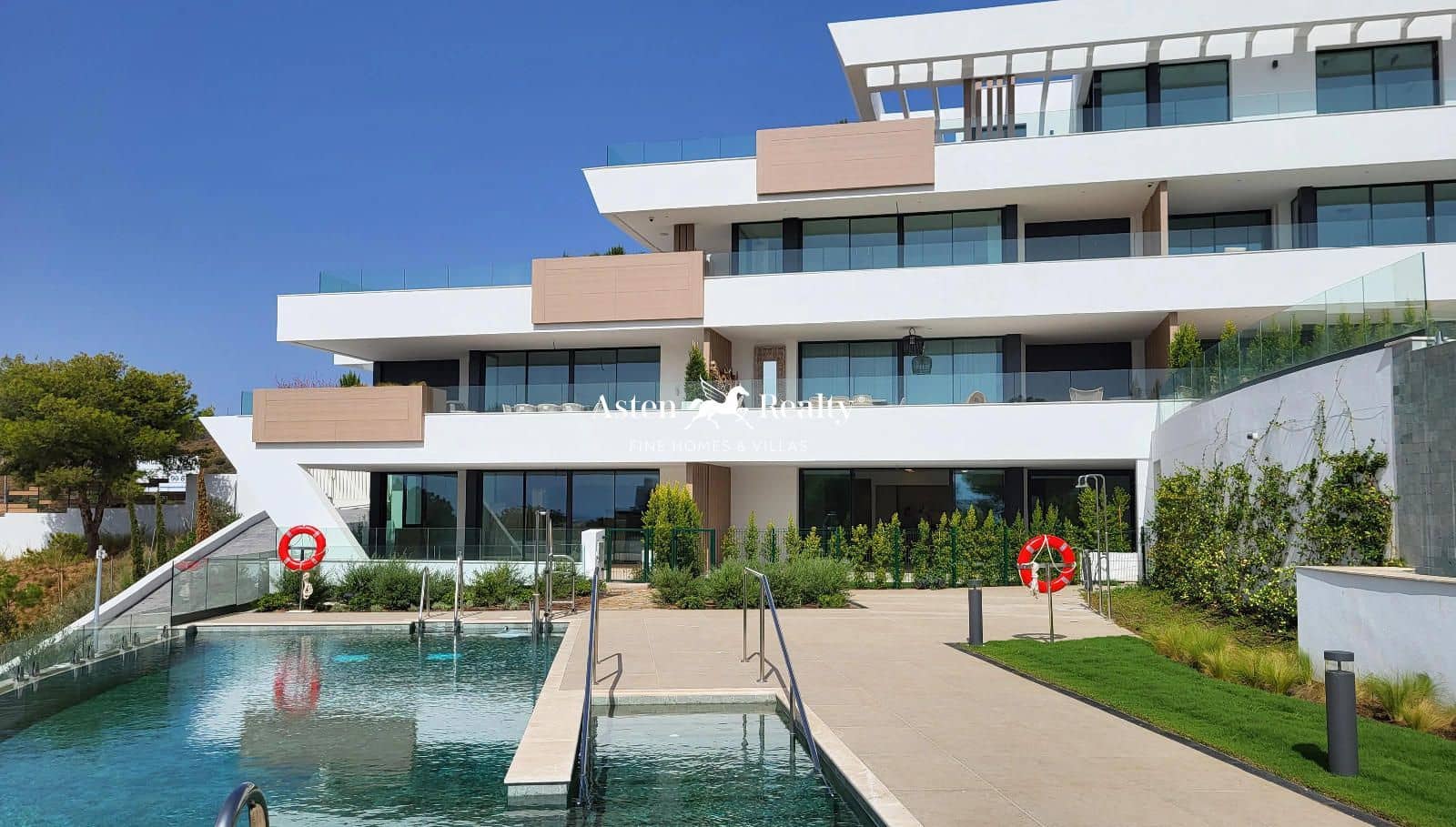 3 slaapkamer Flat te koop in Marbella met zwembad garage - € 1.150.000 (Ref: 8718354)