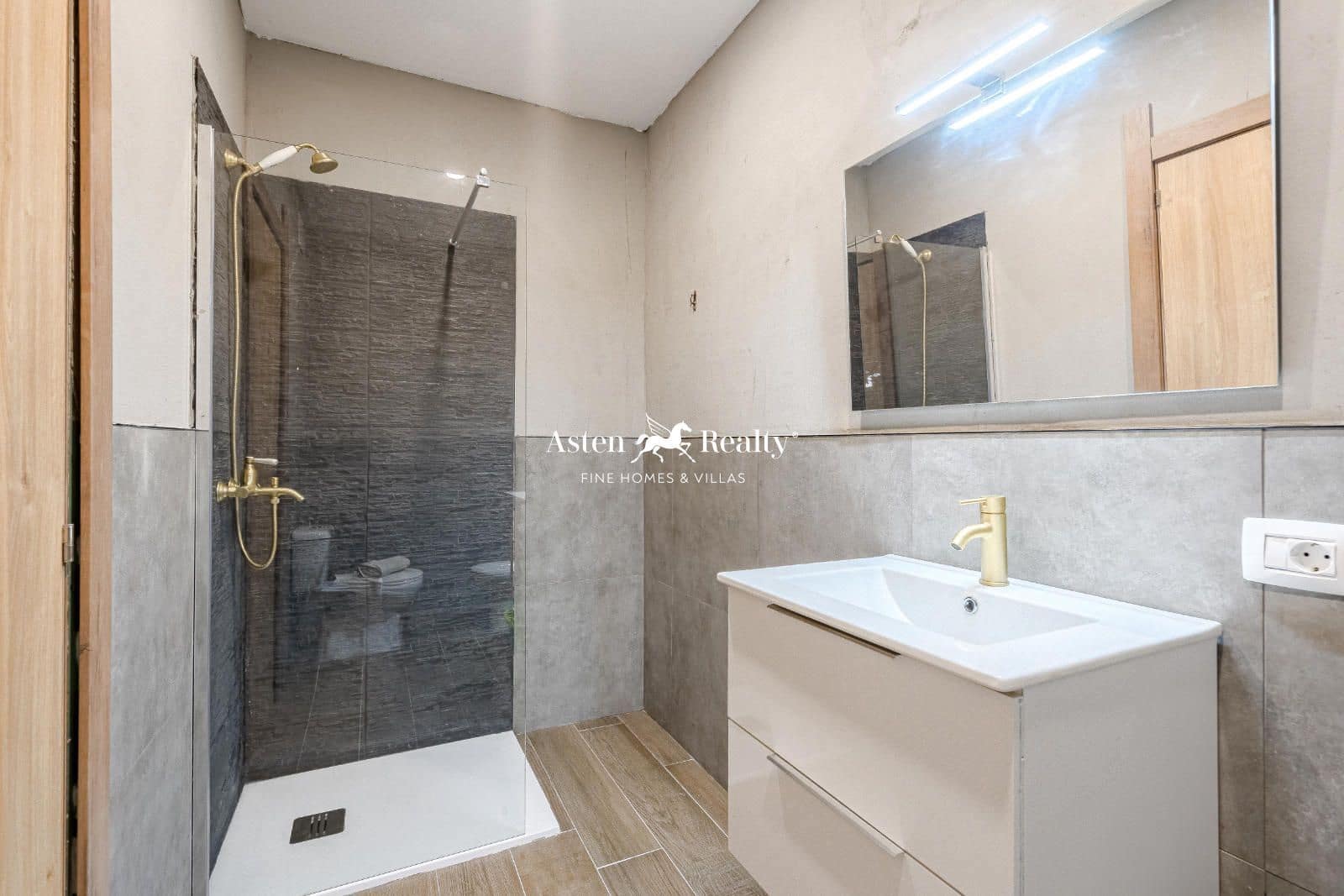 3 slaapkamer Huis te koop in Torviscas met zwembad garage - € 850.000 (Ref: 8738881)