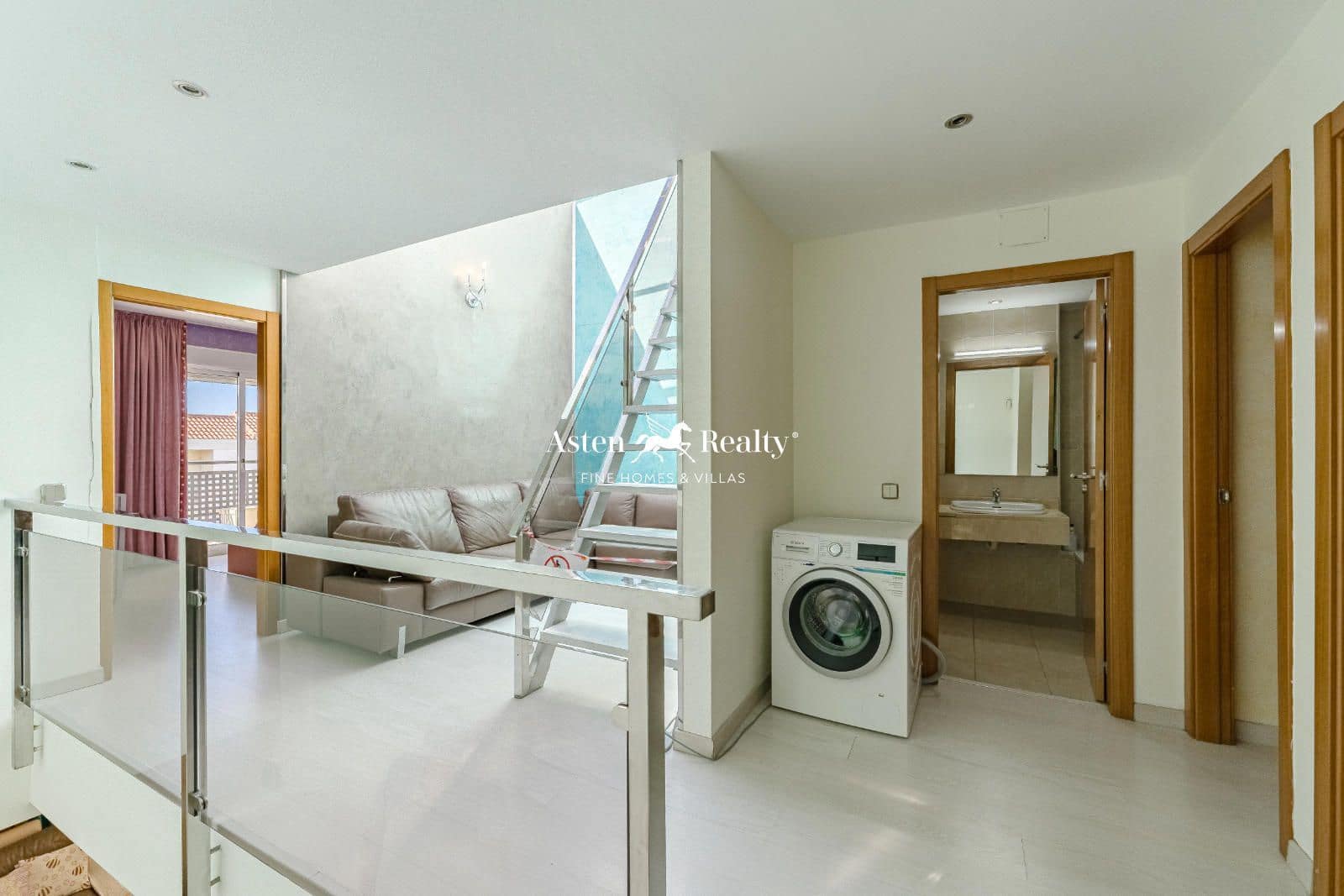 4 soveværelse Byhus til salg i Torviscas med swimmingpool garage - € 680.000 (Ref: 8742279)