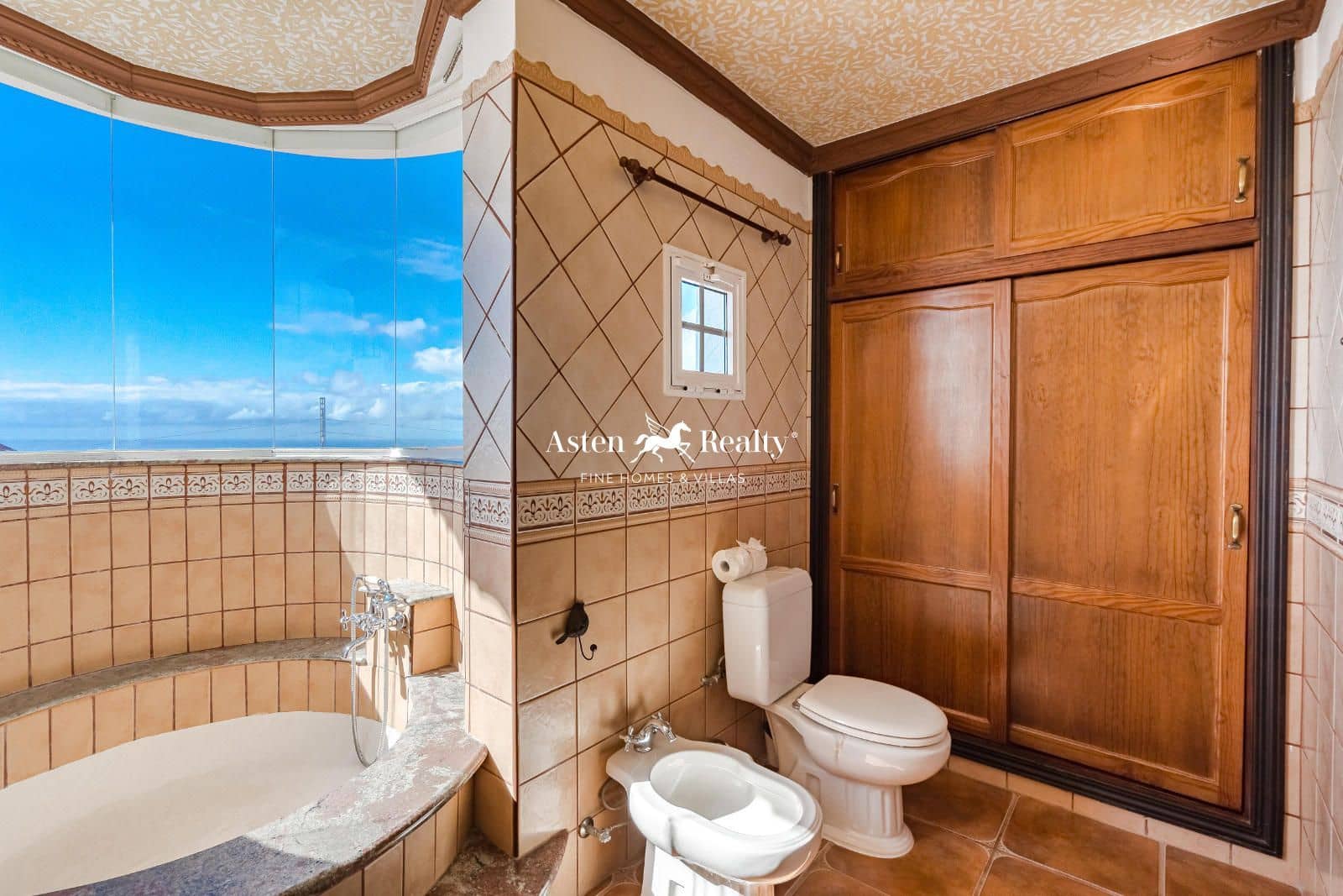 6 soveværelse Byhus til salg i Los Menores med swimmingpool garage - € 1.180.000 (Ref: 8754796)