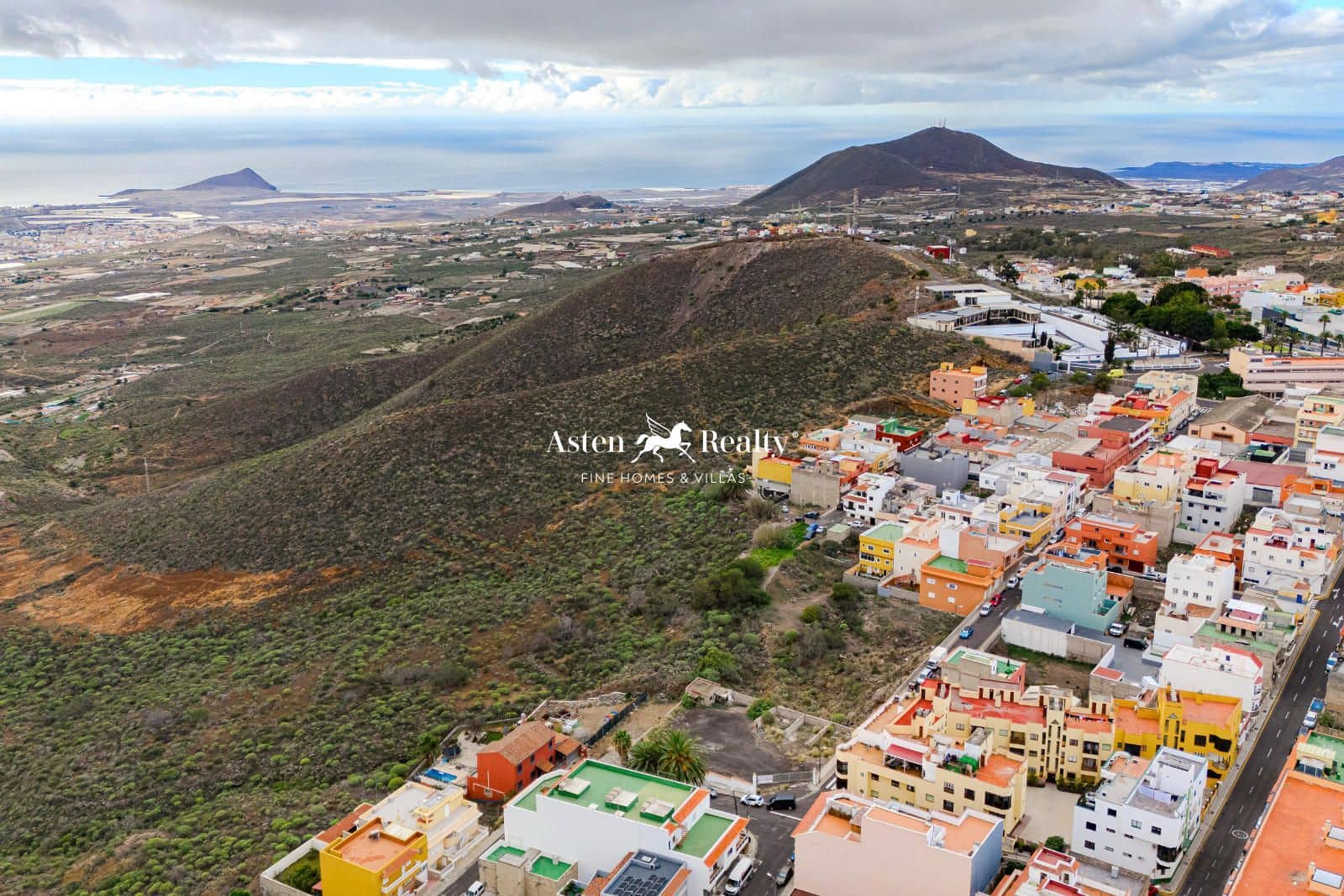 Terreno para Construção para venda em Granadilla de Abona - 690 000 € (Ref: 8759151)