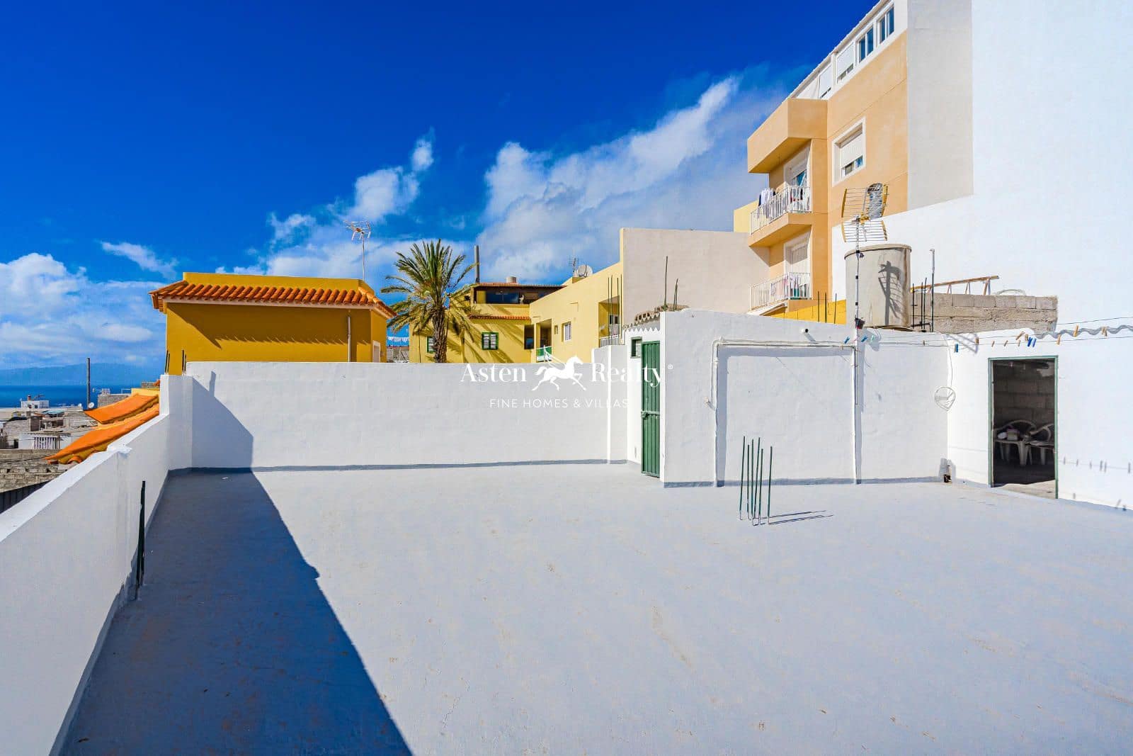 5 soverom Restaurant/Bar til salgs i Armenime med garasje - € 360 000 (Ref: 8765512)