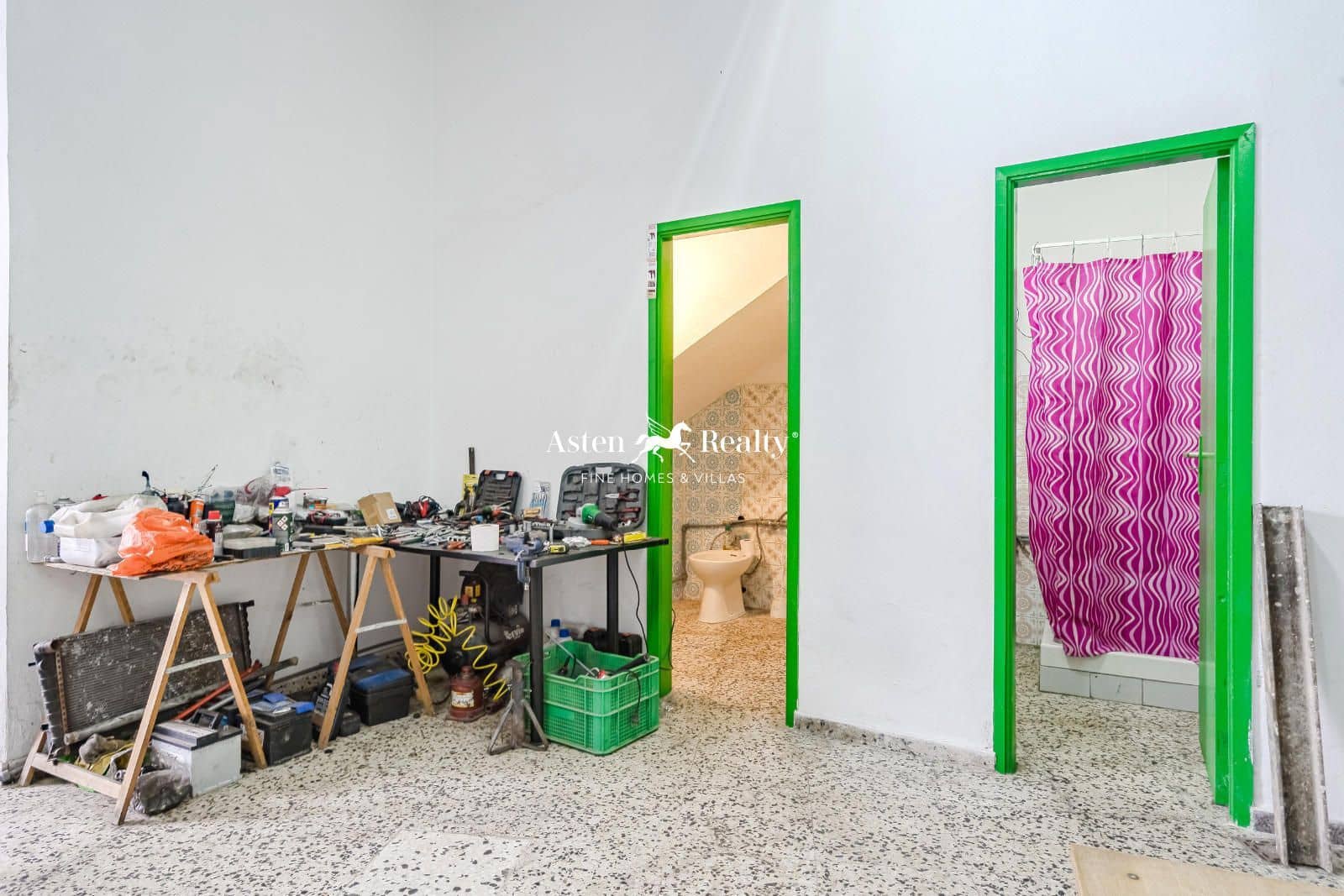 5 soverom Restaurant/Bar til salgs i Armenime med garasje - € 360 000 (Ref: 8765512)