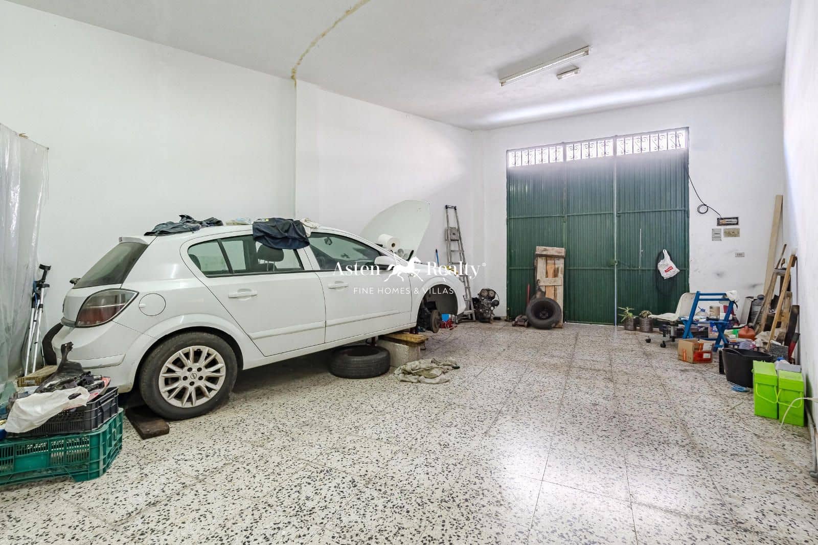 5 soverom Restaurant/Bar til salgs i Armenime med garasje - € 360 000 (Ref: 8765512)