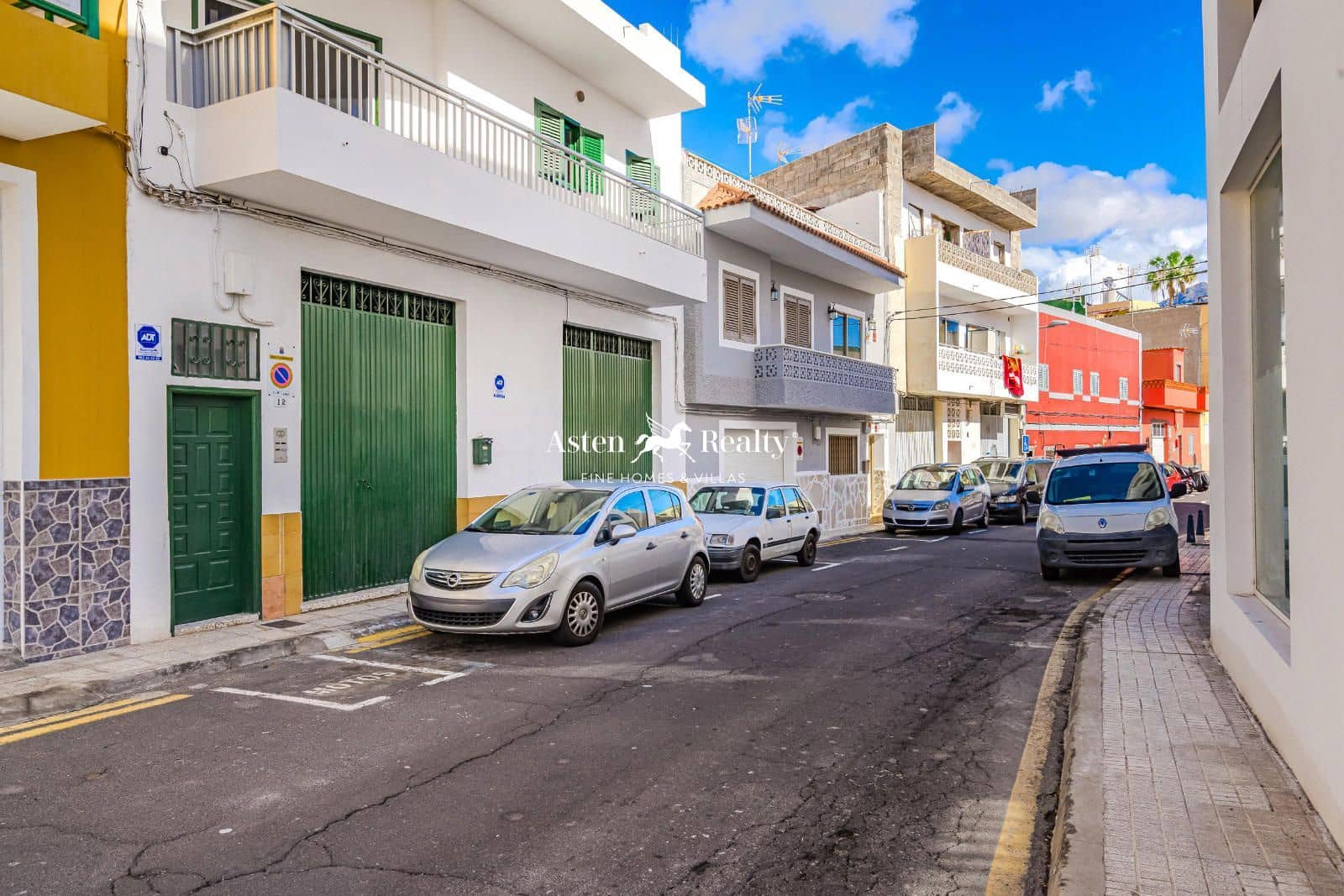 5 soverom Restaurant/Bar til salgs i Armenime med garasje - € 360 000 (Ref: 8765512)