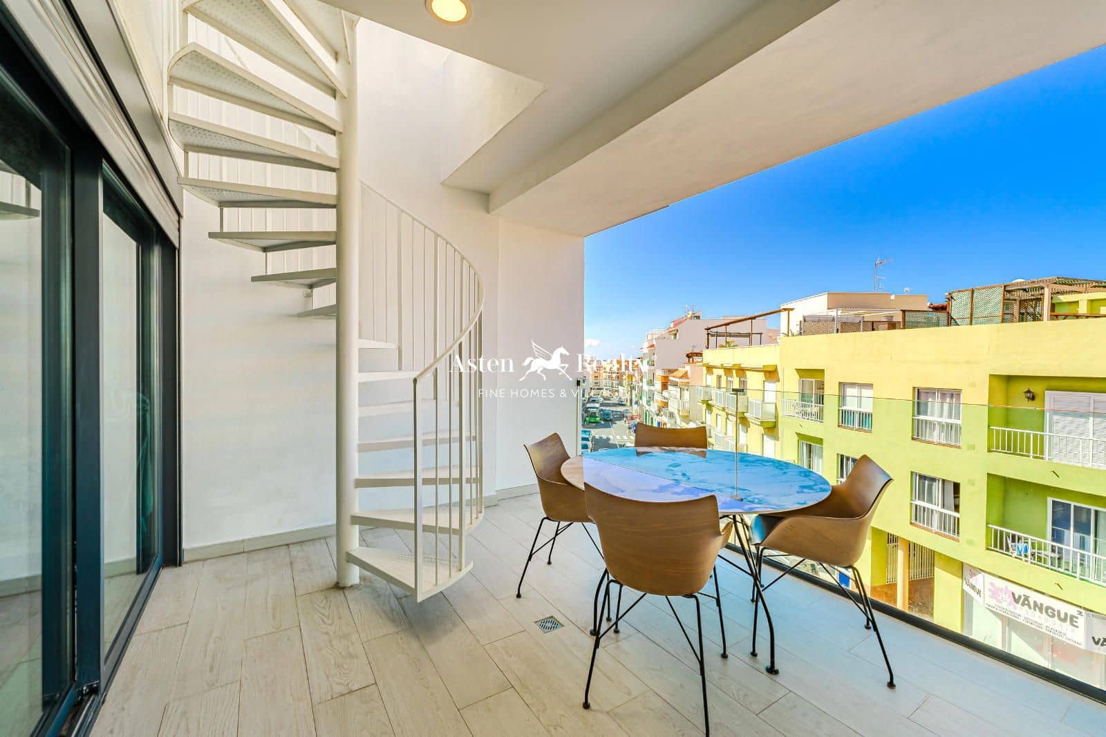 2 bedroom Penthouse for sale in Playa San Juan with garage - € 660,000 (Ref: 8765865)