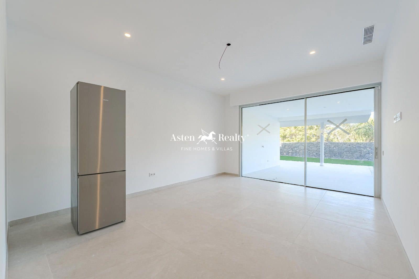 6 soverom Hus til salgs i Costa Adeje med svømmebasseng garasje - € 2 700 000 (Ref: 8769070)