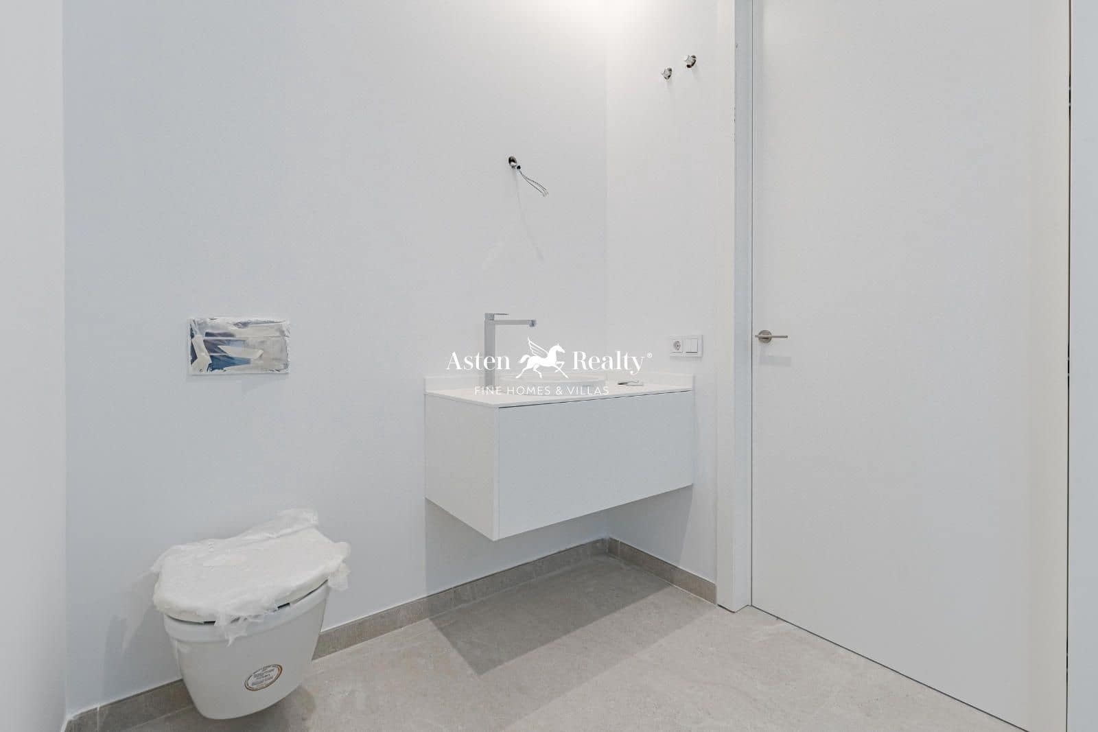 6 soverom Hus til salgs i Costa Adeje med svømmebasseng garasje - € 2 700 000 (Ref: 8769070)