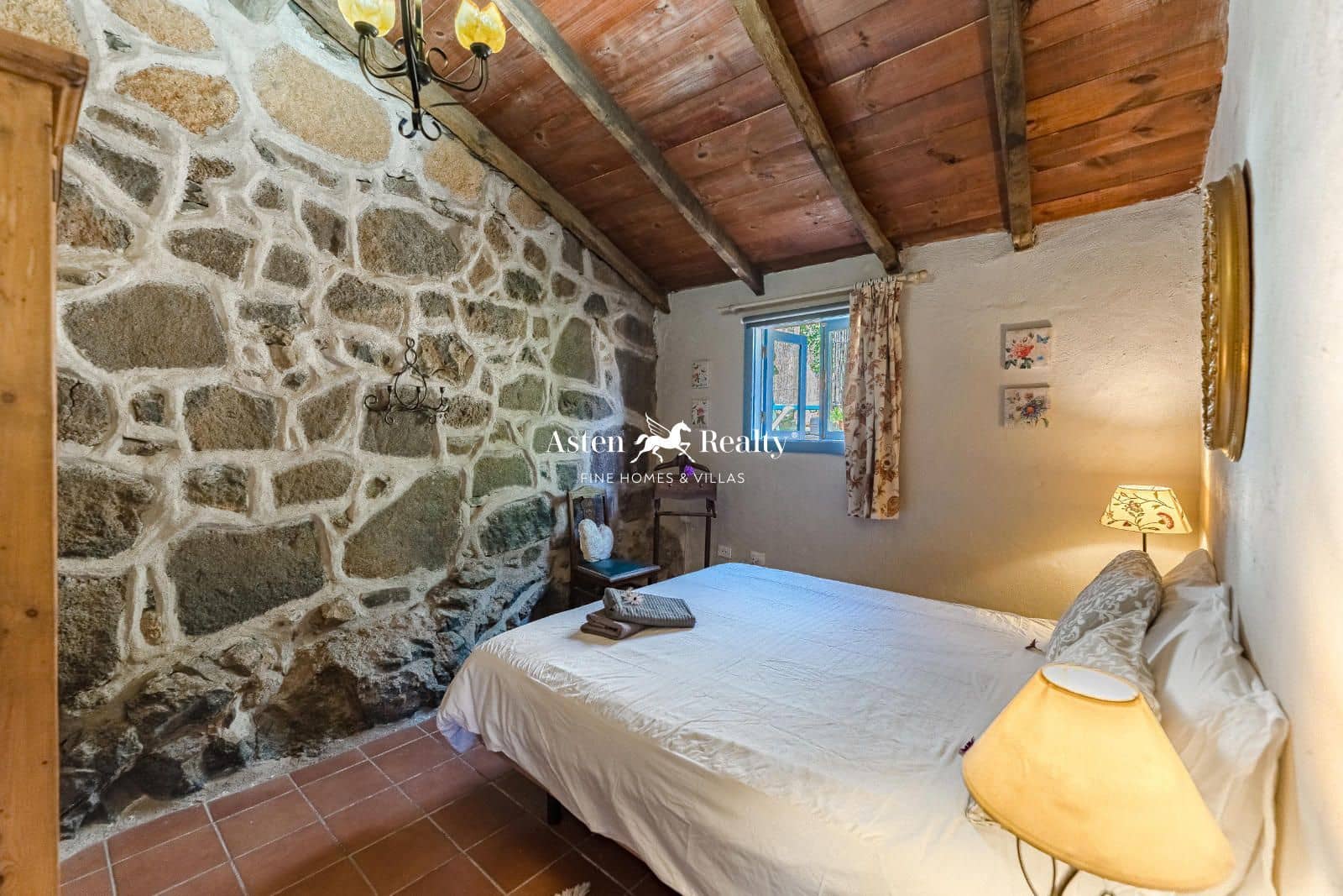 13 soveværelse Finca/Landehus til salg i San Miguel de Abona med swimmingpool garage - € 1.500.000 (Ref: 8774760)