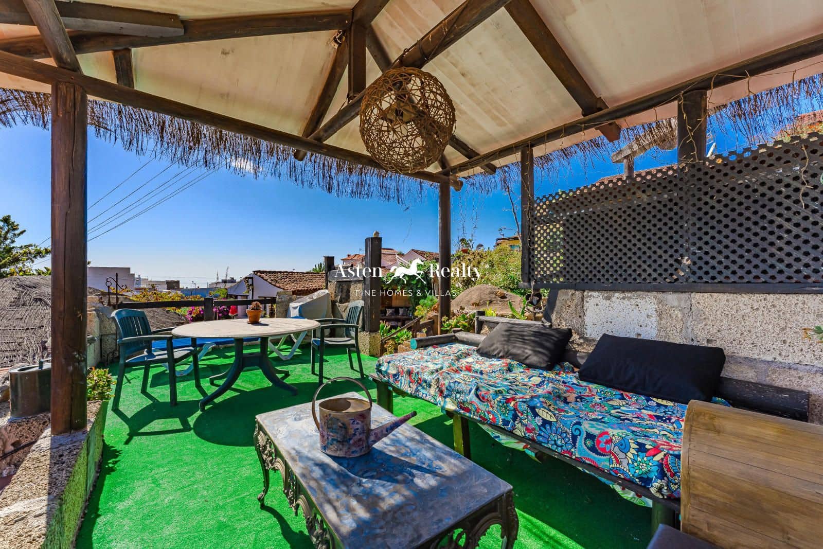 13 soveværelse Finca/Landehus til salg i San Miguel de Abona med swimmingpool garage - € 1.500.000 (Ref: 8774760)