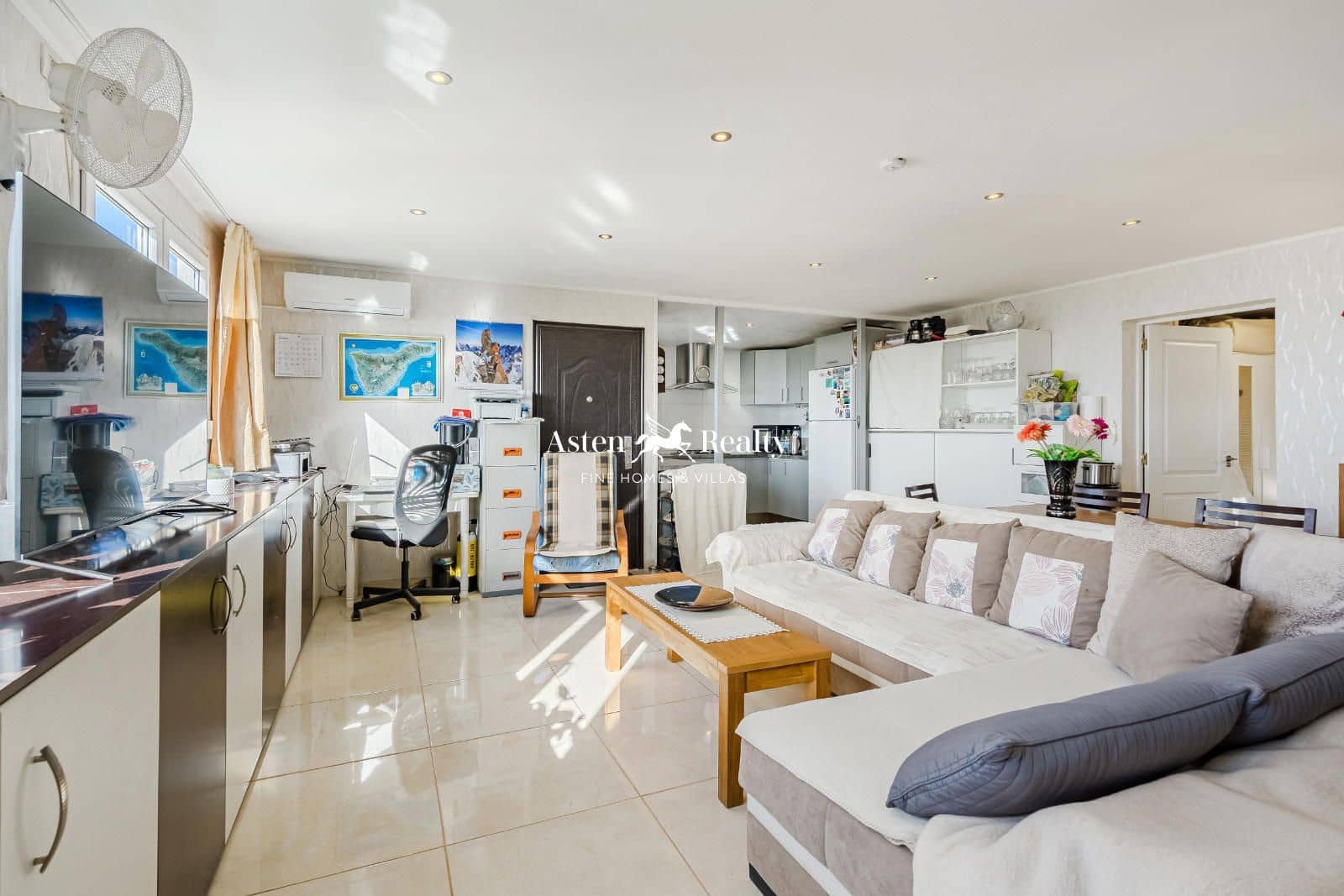 5 chambre Villa/Maison à vendre à Arona avec garage - 580 000 € (Ref: 8777645)