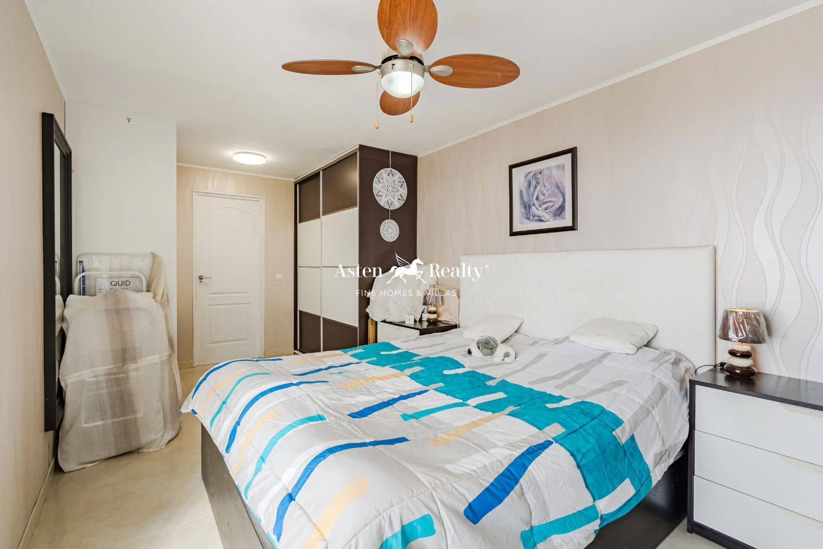 5 chambre Villa/Maison à vendre à Arona avec garage - 580 000 € (Ref: 8777645)