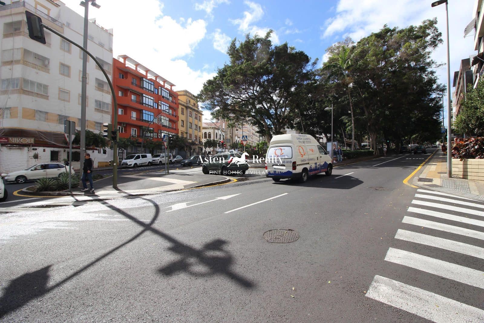 Virksomhed til salg i Santa Cruz de Tenerife - € 990.000 (Ref: 8782283)