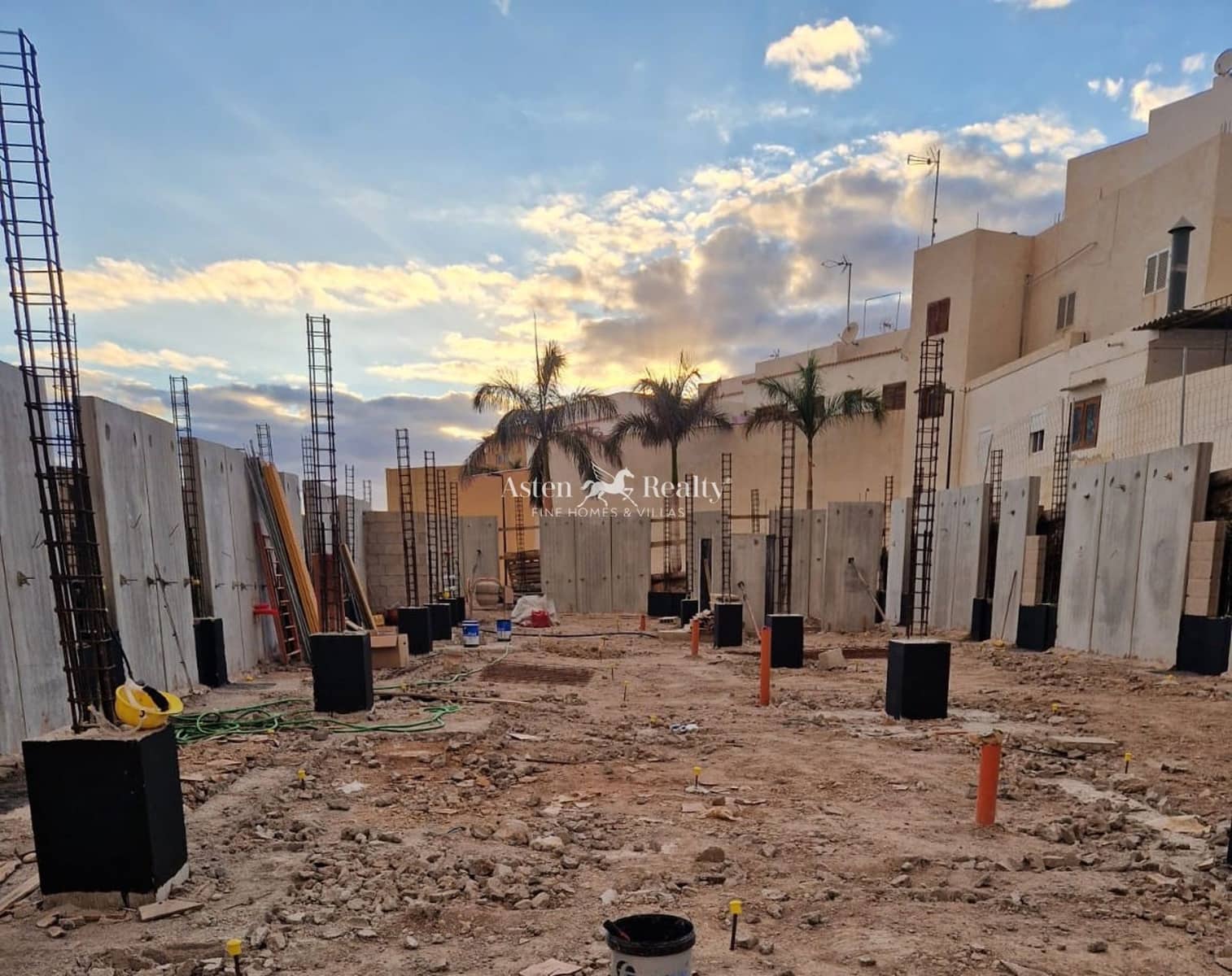 Hotell til salgs i Adeje med garasje - € 1 500 000 (Ref: 8796200)