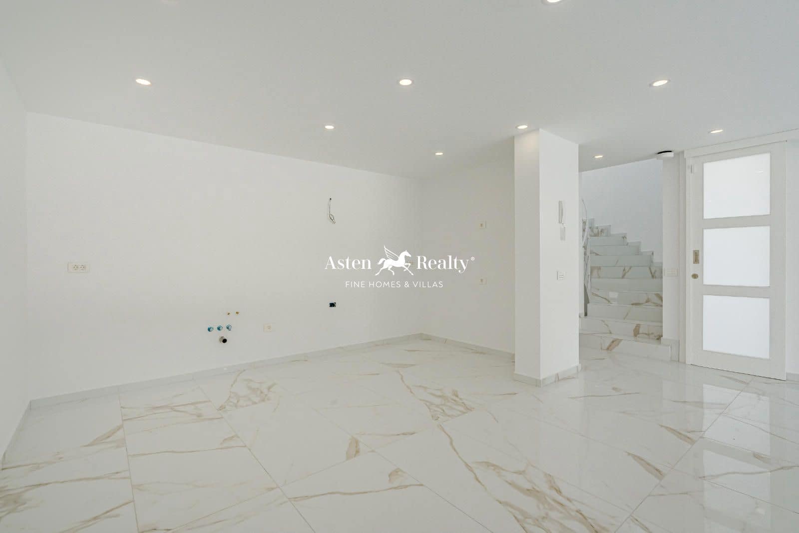 3 quarto Casa em Banda para venda em Costa Adeje com piscina garagem - 1 350 000 € (Ref: 8796697)